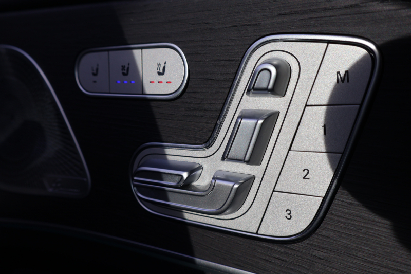 メルセデスベンツ GLE GLE400d 4MATIC ｽﾎﾟｰﾂ　ﾚｻﾞｰｴｸｽｸﾙｰｼﾌﾞPKG ﾚｰﾀﾞｰｾｰﾌﾃｨPKG ｴﾅｼﾞｬｲｼﾞﾝｸﾞPKG ﾊﾟﾉﾗﾏSR 黒ﾅｯﾊﾟ革 ｼｰﾄﾋｰﾀｰ ﾍﾞﾝﾁﾚｰﾀｰ 純正12.3ｲﾝﾁﾅﾋﾞTV MBUX 360°ｶﾒﾗ Burmester 温冷機能付ｶｯﾌﾟﾎﾙﾀﾞｰ HUD LEDﾗｲﾄ AMG20ｲﾝﾁAW　2年保証