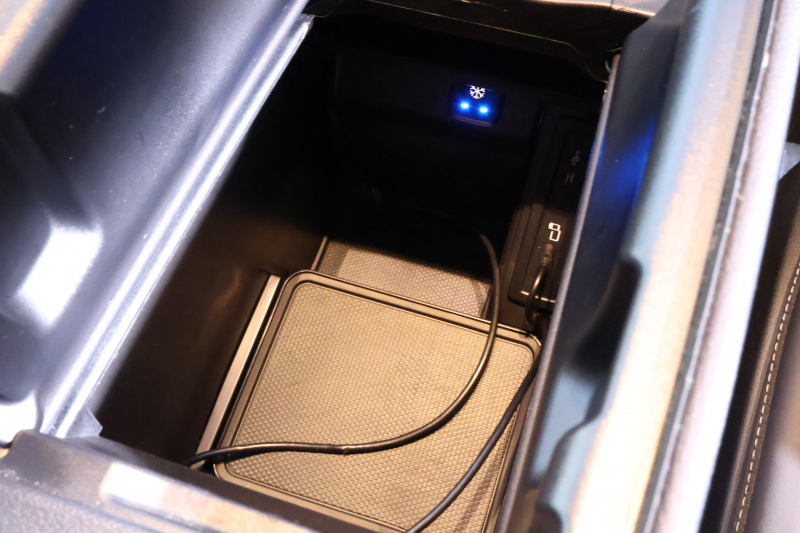 メルセデスベンツ Vクラス V220d ｴｸｽｸﾙｰｼﾌﾞ ﾛﾝｸﾞ ﾌﾟﾗﾁﾅｽｲｰﾄ　後期型 ﾚｰﾀﾞｰｾｰﾌﾃｨPKG AMGﾗｲﾝ ﾊﾟﾉﾗﾏSR 黒革 ｼｰﾄﾋｰﾀ ﾍﾞﾝﾁﾚｰﾀ 2列目ｴｸｽｸﾙｰｼﾌﾞｼｰﾄ MBUX 純正10.25ｲﾝﾁﾅﾋﾞ地ﾃﾞｼﾞ 360度ｶﾒﾗ 冷蔵庫付ｾﾝﾀｰｺﾝｿｰﾙ ﾃﾞｼﾞﾀﾙﾐﾗｰ Rﾓﾆﾀｰ AMG19ｲﾝﾁAW　新車保証