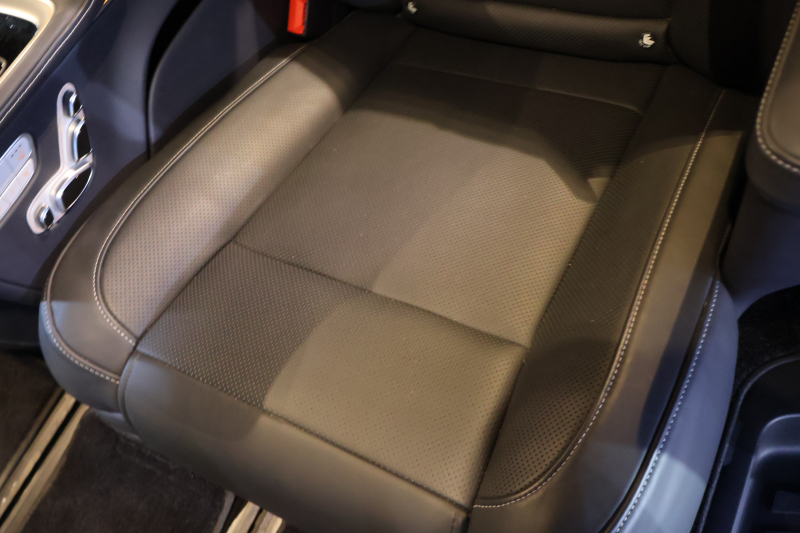 メルセデスベンツ Vクラス V220d ｴｸｽｸﾙｰｼﾌﾞ ﾛﾝｸﾞ ﾌﾟﾗﾁﾅｽｲｰﾄ　後期型 ﾚｰﾀﾞｰｾｰﾌﾃｨPKG AMGﾗｲﾝ ﾊﾟﾉﾗﾏSR 黒革 ｼｰﾄﾋｰﾀ ﾍﾞﾝﾁﾚｰﾀ 2列目ｴｸｽｸﾙｰｼﾌﾞｼｰﾄ MBUX 純正10.25ｲﾝﾁﾅﾋﾞ地ﾃﾞｼﾞ 360度ｶﾒﾗ 冷蔵庫付ｾﾝﾀｰｺﾝｿｰﾙ ﾃﾞｼﾞﾀﾙﾐﾗｰ Rﾓﾆﾀｰ AMG19ｲﾝﾁAW　新車保証