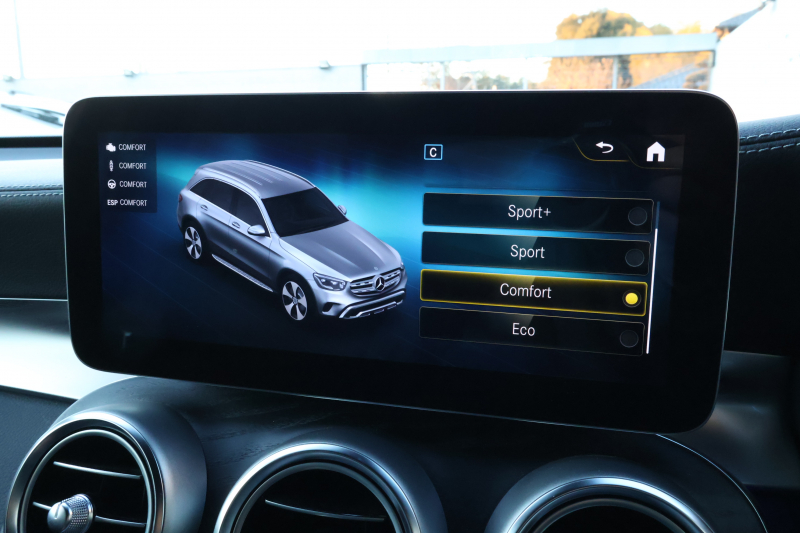 メルセデスベンツ GLC GLC220d 4MATIC AMGﾗｲﾝ　後期型 ﾚｻﾞｰｴｸｽｸﾙｰｼﾌﾞPKG ﾚｰﾀﾞｰｾｰﾌﾃｨPKG ｴｱﾊﾞﾗﾝｽPKG 1ｵｰﾅｰ ﾊﾟﾉﾗﾏSR 黒革ｼｰﾄ ｼｰﾄﾋｰﾀ ﾍﾞﾝﾁﾚｰﾀ MBUX 純正10.25ｲﾝﾁﾅﾋﾞ地ﾃﾞｼﾞ ｺｯｸﾋﾟｯﾄDisp 360°ｶﾒﾗ PTS 電動Rｹﾞｰﾄ HUD AMG19ｲﾝﾁAW　新車保証