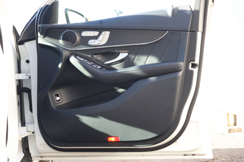 メルセデスベンツ GLC GLC220d 4MATIC AMGﾗｲﾝ　後期型 ﾚｻﾞｰｴｸｽｸﾙｰｼﾌﾞPKG ﾚｰﾀﾞｰｾｰﾌﾃｨPKG ｴｱﾊﾞﾗﾝｽPKG 1ｵｰﾅｰ ﾊﾟﾉﾗﾏSR 黒革ｼｰﾄ ｼｰﾄﾋｰﾀ ﾍﾞﾝﾁﾚｰﾀ MBUX 純正10.25ｲﾝﾁﾅﾋﾞ地ﾃﾞｼﾞ ｺｯｸﾋﾟｯﾄDisp 360°ｶﾒﾗ PTS 電動Rｹﾞｰﾄ HUD AMG19ｲﾝﾁAW　新車保証