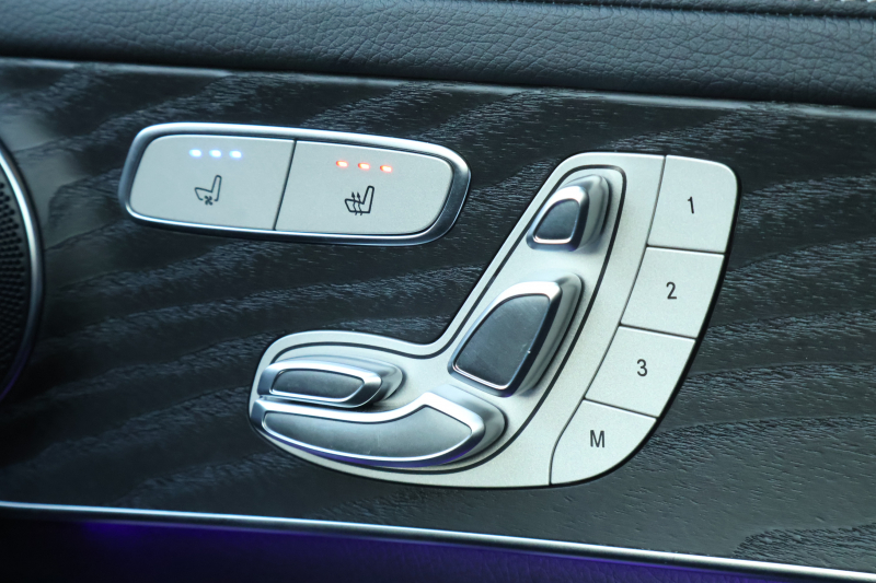 メルセデスベンツ GLC GLC220d 4MATIC AMGﾗｲﾝ　後期型 ﾚｻﾞｰｴｸｽｸﾙｰｼﾌﾞPKG ﾚｰﾀﾞｰｾｰﾌﾃｨPKG ｴｱﾊﾞﾗﾝｽPKG 1ｵｰﾅｰ ﾊﾟﾉﾗﾏSR 黒革ｼｰﾄ ｼｰﾄﾋｰﾀ ﾍﾞﾝﾁﾚｰﾀ MBUX 純正10.25ｲﾝﾁﾅﾋﾞ地ﾃﾞｼﾞ ｺｯｸﾋﾟｯﾄDisp 360°ｶﾒﾗ PTS 電動Rｹﾞｰﾄ HUD AMG19ｲﾝﾁAW　新車保証