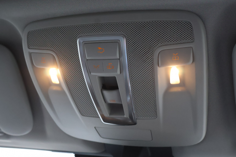 メルセデスベンツ Gクラス G350d　後期型 ﾗｸﾞｼﾞｭｱﾘｰPKG ｴｸｽﾃﾘｱｽﾃﾝﾚｽPKG ｸﾛｰﾑPKG ﾃﾞｨｽﾄﾛﾆｯｸ&BSM 7AT SR 黒革ｼｰﾄ ﾒﾓﾘｰ付Pｼｰﾄ 全席ﾋｰﾀｰ 純正ﾅﾋﾞ地ﾃﾞｼﾞ S&Bｶﾒﾗ harman/kardon LOGIC7ｻﾗｳﾝﾄﾞ PTS ｷｾﾉﾝ 純正18ｲﾝﾁAW　2年保証