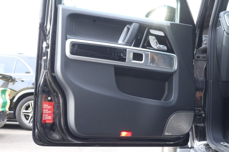 メルセデスベンツ Gクラス G400d AMGﾗｲﾝ　左H ﾗｸﾞｼﾞｭｱﾘｰPKG ﾚｰﾀﾞｰｾｰﾌﾃｨPKG 1ｵｰﾅｰ SR ﾅｯﾊﾟ黒革ｼｰﾄ ﾒﾓﾘｰ付Pｼｰﾄ 全席ﾋｰﾀｰ 純正12.3ｲﾝﾁﾜｲﾄﾞﾅﾋﾞ地ﾃﾞｼﾞ Burmester 360°ｶﾒﾗ appleCarplay AndroidAuto PTS LEDﾗｲﾄ ｱﾀﾞﾌﾟﾃｨﾌﾞﾀﾞﾝﾋﾟﾝｸﾞ AMG20ｲﾝﾁAW　新車保証