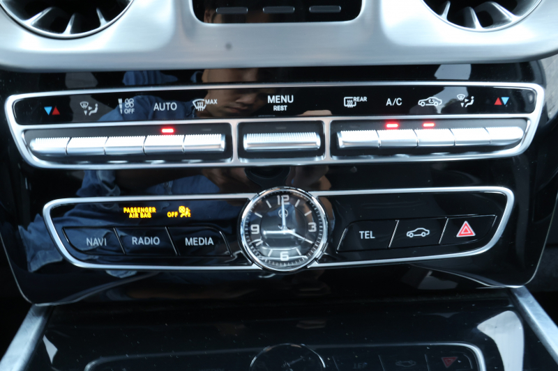 メルセデスベンツ Gクラス G400d AMGﾗｲﾝ　左H ﾗｸﾞｼﾞｭｱﾘｰPKG ﾚｰﾀﾞｰｾｰﾌﾃｨPKG 1ｵｰﾅｰ SR ﾅｯﾊﾟ黒革ｼｰﾄ ﾒﾓﾘｰ付Pｼｰﾄ 全席ﾋｰﾀｰ 純正12.3ｲﾝﾁﾜｲﾄﾞﾅﾋﾞ地ﾃﾞｼﾞ Burmester 360°ｶﾒﾗ appleCarplay AndroidAuto PTS LEDﾗｲﾄ ｱﾀﾞﾌﾟﾃｨﾌﾞﾀﾞﾝﾋﾟﾝｸﾞ AMG20ｲﾝﾁAW　新車保証