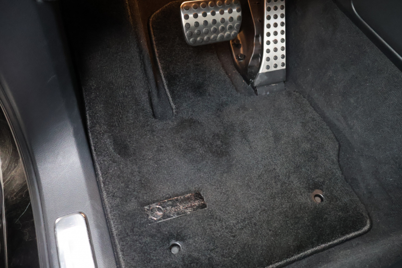 メルセデスベンツ Gクラス G400d AMGﾗｲﾝ　左H ﾗｸﾞｼﾞｭｱﾘｰPKG ﾚｰﾀﾞｰｾｰﾌﾃｨPKG 1ｵｰﾅｰ SR ﾅｯﾊﾟ黒革ｼｰﾄ ﾒﾓﾘｰ付Pｼｰﾄ 全席ﾋｰﾀｰ 純正12.3ｲﾝﾁﾜｲﾄﾞﾅﾋﾞ地ﾃﾞｼﾞ Burmester 360°ｶﾒﾗ appleCarplay AndroidAuto PTS LEDﾗｲﾄ ｱﾀﾞﾌﾟﾃｨﾌﾞﾀﾞﾝﾋﾟﾝｸﾞ AMG20ｲﾝﾁAW　新車保証