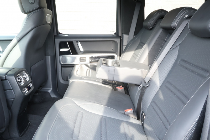 メルセデスベンツ Gクラス G400d AMGﾗｲﾝ　左H ﾗｸﾞｼﾞｭｱﾘｰPKG ﾚｰﾀﾞｰｾｰﾌﾃｨPKG 1ｵｰﾅｰ SR ﾅｯﾊﾟ黒革ｼｰﾄ ﾒﾓﾘｰ付Pｼｰﾄ 全席ﾋｰﾀｰ 純正12.3ｲﾝﾁﾜｲﾄﾞﾅﾋﾞ地ﾃﾞｼﾞ Burmester 360°ｶﾒﾗ appleCarplay AndroidAuto PTS LEDﾗｲﾄ ｱﾀﾞﾌﾟﾃｨﾌﾞﾀﾞﾝﾋﾟﾝｸﾞ AMG20ｲﾝﾁAW　新車保証