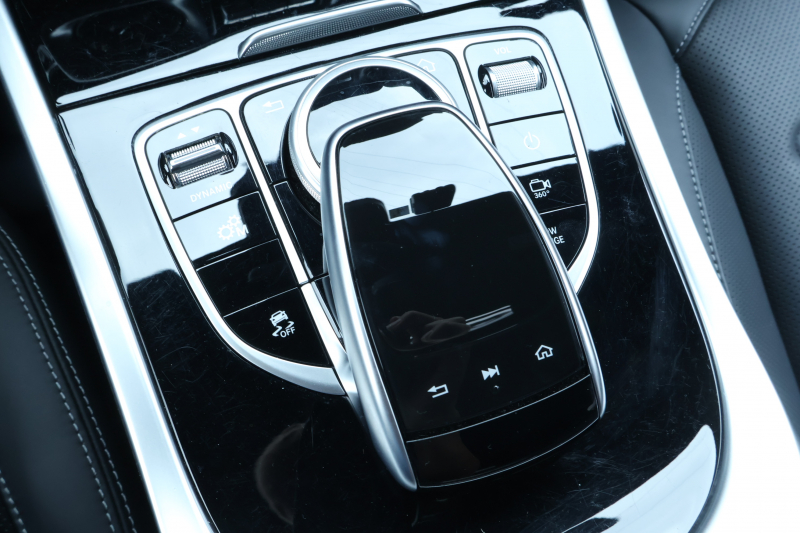 メルセデスベンツ Gクラス G400d AMGﾗｲﾝ　左H ﾗｸﾞｼﾞｭｱﾘｰPKG ﾚｰﾀﾞｰｾｰﾌﾃｨPKG 1ｵｰﾅｰ SR ﾅｯﾊﾟ黒革ｼｰﾄ ﾒﾓﾘｰ付Pｼｰﾄ 全席ﾋｰﾀｰ 純正12.3ｲﾝﾁﾜｲﾄﾞﾅﾋﾞ地ﾃﾞｼﾞ Burmester 360°ｶﾒﾗ appleCarplay AndroidAuto PTS LEDﾗｲﾄ ｱﾀﾞﾌﾟﾃｨﾌﾞﾀﾞﾝﾋﾟﾝｸﾞ AMG20ｲﾝﾁAW　新車保証