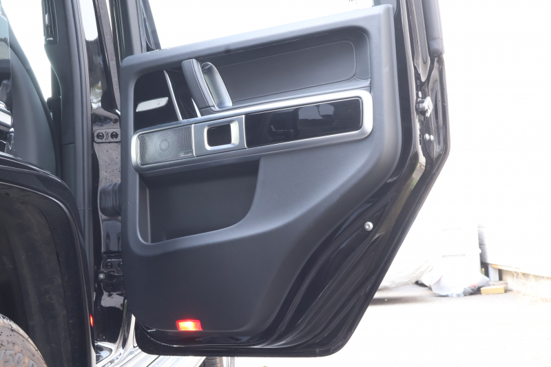 メルセデスベンツ Gクラス G400d AMGﾗｲﾝ　左H ﾗｸﾞｼﾞｭｱﾘｰPKG ﾚｰﾀﾞｰｾｰﾌﾃｨPKG 1ｵｰﾅｰ SR ﾅｯﾊﾟ黒革ｼｰﾄ ﾒﾓﾘｰ付Pｼｰﾄ 全席ﾋｰﾀｰ 純正12.3ｲﾝﾁﾜｲﾄﾞﾅﾋﾞ地ﾃﾞｼﾞ Burmester 360°ｶﾒﾗ appleCarplay AndroidAuto PTS LEDﾗｲﾄ ｱﾀﾞﾌﾟﾃｨﾌﾞﾀﾞﾝﾋﾟﾝｸﾞ AMG20ｲﾝﾁAW　新車保証