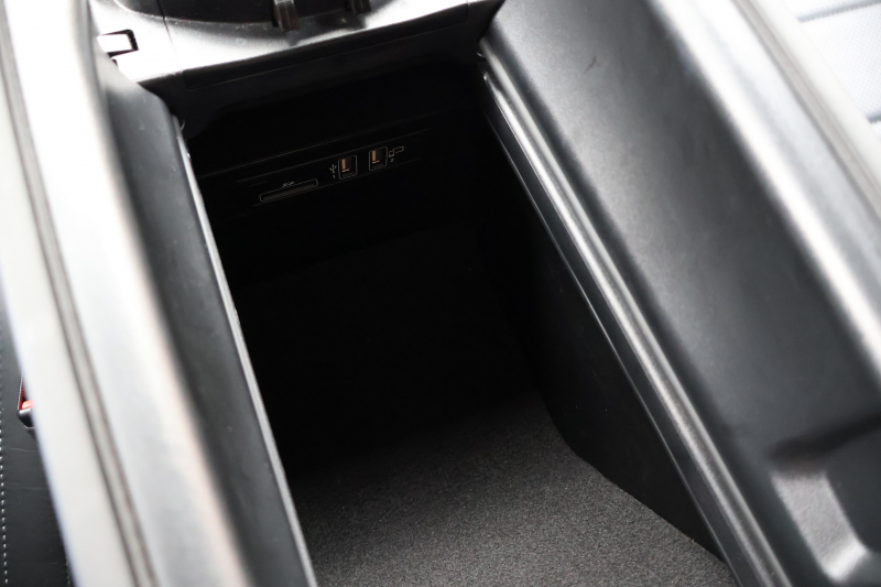 メルセデスベンツ Gクラス G400d AMGﾗｲﾝ　左H ﾗｸﾞｼﾞｭｱﾘｰPKG ﾚｰﾀﾞｰｾｰﾌﾃｨPKG 1ｵｰﾅｰ SR ﾅｯﾊﾟ黒革ｼｰﾄ ﾒﾓﾘｰ付Pｼｰﾄ 全席ﾋｰﾀｰ 純正12.3ｲﾝﾁﾜｲﾄﾞﾅﾋﾞ地ﾃﾞｼﾞ Burmester 360°ｶﾒﾗ appleCarplay AndroidAuto PTS LEDﾗｲﾄ ｱﾀﾞﾌﾟﾃｨﾌﾞﾀﾞﾝﾋﾟﾝｸﾞ AMG20ｲﾝﾁAW　新車保証