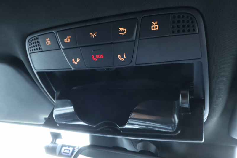 メルセデスベンツ Cクラス C180 ｽﾃｰｼｮﾝﾜｺﾞﾝ ﾛｰﾚｳｽｴﾃﾞｨｼｮﾝ　特別仕様車 AMGｽﾀｲﾘﾝｸﾞPKG ﾚｰﾀﾞｰｾｰﾌﾃｨPKG 黒革 ﾒﾓﾘｰ付ﾊﾟﾜｰｼｰﾄ ｼｰﾄﾋｰﾀｰ ｷｰﾚｽGO 純正ﾅﾋﾞ地ﾃﾞｼﾞ Bﾓﾆﾀｰ 電動Rｹﾞｰﾄ LEDﾍｯﾄﾞ ECOｽﾄｯﾌﾟ AMG18ｲﾝﾁAW　2年保証