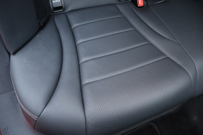 メルセデスベンツ Cクラス C180 ｽﾃｰｼｮﾝﾜｺﾞﾝ ﾛｰﾚｳｽｴﾃﾞｨｼｮﾝ　特別仕様車 AMGｽﾀｲﾘﾝｸﾞPKG ﾚｰﾀﾞｰｾｰﾌﾃｨPKG 黒革 ﾒﾓﾘｰ付ﾊﾟﾜｰｼｰﾄ ｼｰﾄﾋｰﾀｰ ｷｰﾚｽGO 純正ﾅﾋﾞ地ﾃﾞｼﾞ Bﾓﾆﾀｰ 電動Rｹﾞｰﾄ LEDﾍｯﾄﾞ ECOｽﾄｯﾌﾟ AMG18ｲﾝﾁAW　2年保証