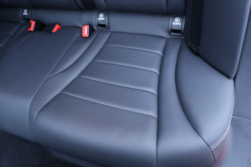 メルセデスベンツ Cクラス C180 ｽﾃｰｼｮﾝﾜｺﾞﾝ ﾛｰﾚｳｽｴﾃﾞｨｼｮﾝ　特別仕様車 AMGｽﾀｲﾘﾝｸﾞPKG ﾚｰﾀﾞｰｾｰﾌﾃｨPKG 黒革 ﾒﾓﾘｰ付ﾊﾟﾜｰｼｰﾄ ｼｰﾄﾋｰﾀｰ ｷｰﾚｽGO 純正ﾅﾋﾞ地ﾃﾞｼﾞ Bﾓﾆﾀｰ 電動Rｹﾞｰﾄ LEDﾍｯﾄﾞ ECOｽﾄｯﾌﾟ AMG18ｲﾝﾁAW　2年保証