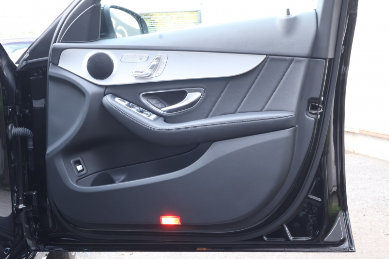 メルセデスベンツ Cクラス C180 ｽﾃｰｼｮﾝﾜｺﾞﾝ ﾛｰﾚｳｽｴﾃﾞｨｼｮﾝ　特別仕様車 AMGｽﾀｲﾘﾝｸﾞPKG ﾚｰﾀﾞｰｾｰﾌﾃｨPKG 黒革 ﾒﾓﾘｰ付ﾊﾟﾜｰｼｰﾄ ｼｰﾄﾋｰﾀｰ ｷｰﾚｽGO 純正ﾅﾋﾞ地ﾃﾞｼﾞ Bﾓﾆﾀｰ 電動Rｹﾞｰﾄ LEDﾍｯﾄﾞ ECOｽﾄｯﾌﾟ AMG18ｲﾝﾁAW　2年保証