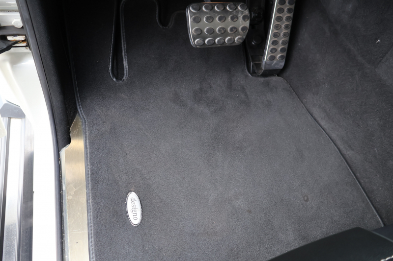 メルセデスベンツ Gクラス G550　後期型 ﾗｸﾞｼﾞｭｱﾘｰPKG AMGｶｰﾎﾞﾝﾌｧｲﾊﾞｰｲﾝﾃﾘｱﾄﾘﾑ ﾃﾞｨｽﾄﾛﾆｯｸ&BSM 7AT SR designo黒革ｼｰﾄ 全席ﾋｰﾀｰ 純正8ｲﾝﾁﾜｲﾄﾞﾅﾋﾞ地ﾃﾞｼﾞ harman/kardonｻﾗｳﾝﾄﾞ B&Sﾓﾆﾀｰ AppleCarPlay PTS ｷｾﾉﾝﾗｲﾄ AMG19ｲﾝﾁAW　2年保証