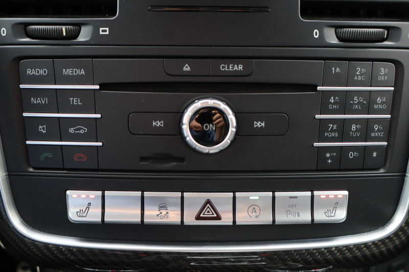 メルセデスベンツ Gクラス G550　後期型 ﾗｸﾞｼﾞｭｱﾘｰPKG AMGｶｰﾎﾞﾝﾌｧｲﾊﾞｰｲﾝﾃﾘｱﾄﾘﾑ ﾃﾞｨｽﾄﾛﾆｯｸ&BSM 7AT SR designo黒革ｼｰﾄ 全席ﾋｰﾀｰ 純正8ｲﾝﾁﾜｲﾄﾞﾅﾋﾞ地ﾃﾞｼﾞ harman/kardonｻﾗｳﾝﾄﾞ B&Sﾓﾆﾀｰ AppleCarPlay PTS ｷｾﾉﾝﾗｲﾄ AMG19ｲﾝﾁAW　2年保証