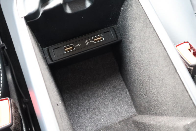 メルセデスベンツ Gクラス G550　後期型 ﾗｸﾞｼﾞｭｱﾘｰPKG AMGｶｰﾎﾞﾝﾌｧｲﾊﾞｰｲﾝﾃﾘｱﾄﾘﾑ ﾃﾞｨｽﾄﾛﾆｯｸ&BSM 7AT SR designo黒革ｼｰﾄ 全席ﾋｰﾀｰ 純正8ｲﾝﾁﾜｲﾄﾞﾅﾋﾞ地ﾃﾞｼﾞ harman/kardonｻﾗｳﾝﾄﾞ B&Sﾓﾆﾀｰ AppleCarPlay PTS ｷｾﾉﾝﾗｲﾄ AMG19ｲﾝﾁAW　2年保証