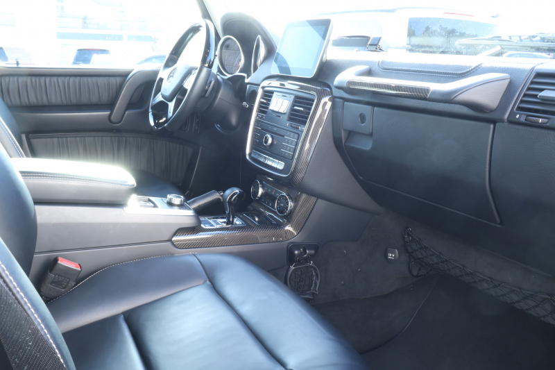 メルセデスベンツ Gクラス G550　後期型 ﾗｸﾞｼﾞｭｱﾘｰPKG AMGｶｰﾎﾞﾝﾌｧｲﾊﾞｰｲﾝﾃﾘｱﾄﾘﾑ ﾃﾞｨｽﾄﾛﾆｯｸ&BSM 7AT SR designo黒革ｼｰﾄ 全席ﾋｰﾀｰ 純正8ｲﾝﾁﾜｲﾄﾞﾅﾋﾞ地ﾃﾞｼﾞ harman/kardonｻﾗｳﾝﾄﾞ B&Sﾓﾆﾀｰ AppleCarPlay PTS ｷｾﾉﾝﾗｲﾄ AMG19ｲﾝﾁAW　2年保証