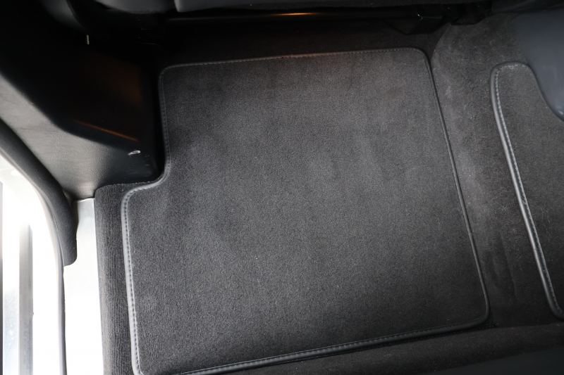 メルセデスベンツ Gクラス G550　後期型 ﾗｸﾞｼﾞｭｱﾘｰPKG AMGｶｰﾎﾞﾝﾌｧｲﾊﾞｰｲﾝﾃﾘｱﾄﾘﾑ ﾃﾞｨｽﾄﾛﾆｯｸ&BSM 7AT SR designo黒革ｼｰﾄ 全席ﾋｰﾀｰ 純正8ｲﾝﾁﾜｲﾄﾞﾅﾋﾞ地ﾃﾞｼﾞ harman/kardonｻﾗｳﾝﾄﾞ B&Sﾓﾆﾀｰ AppleCarPlay PTS ｷｾﾉﾝﾗｲﾄ AMG19ｲﾝﾁAW　2年保証