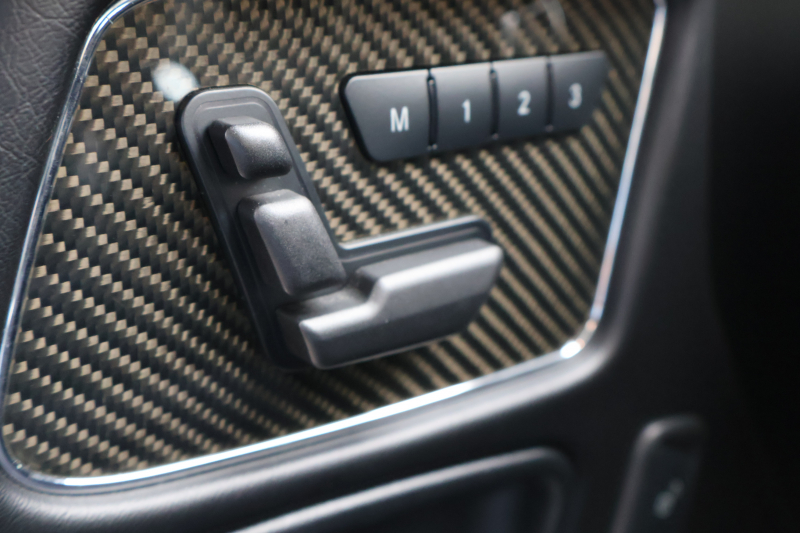 メルセデスベンツ Gクラス G550　後期型 ﾗｸﾞｼﾞｭｱﾘｰPKG AMGｶｰﾎﾞﾝﾌｧｲﾊﾞｰｲﾝﾃﾘｱﾄﾘﾑ ﾃﾞｨｽﾄﾛﾆｯｸ&BSM 7AT SR designo黒革ｼｰﾄ 全席ﾋｰﾀｰ 純正8ｲﾝﾁﾜｲﾄﾞﾅﾋﾞ地ﾃﾞｼﾞ harman/kardonｻﾗｳﾝﾄﾞ B&Sﾓﾆﾀｰ AppleCarPlay PTS ｷｾﾉﾝﾗｲﾄ AMG19ｲﾝﾁAW　2年保証