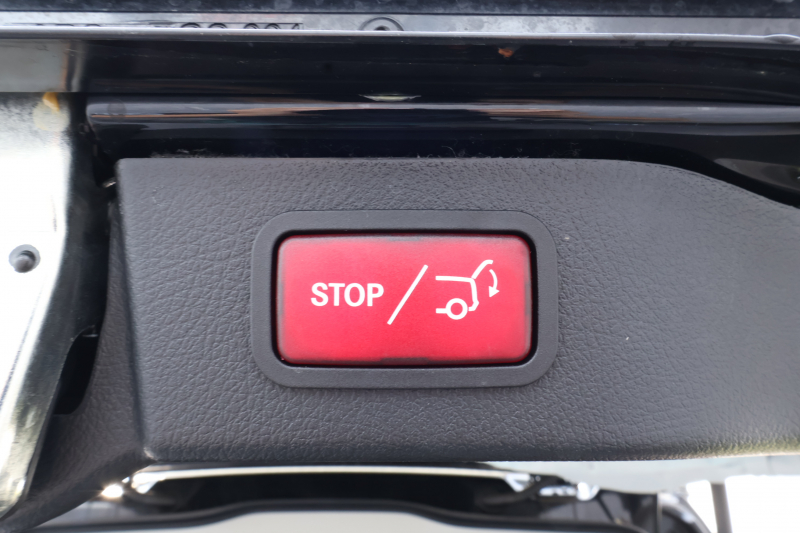 メルセデスベンツ Vクラス V220d ﾏﾙｺﾎﾟｰﾛﾎﾗｲｿﾞﾝ 　ﾚｰﾀﾞｰｾｰﾌﾃｨPKG 1ｵｰﾅｰ ﾎﾟｯﾌﾟｱｯﾌﾟﾙｰﾌ 最大5名就寝可能 回転式ｼｰﾄ 黒革 ｼｰﾄﾋｰﾀｰ ﾍﾞﾝﾁﾚｰﾀｰ MBUX 純正10.25ｲﾝﾁﾅﾋﾞ地ﾃﾞｼﾞ 360°ｶﾒﾗ 電動ﾃﾞｭｱﾙｽﾗｲﾄﾞﾄﾞｱ 電動Rｹﾞｰﾄ LEDﾍｯﾄﾞﾗｲﾄ 純正18ｲﾝﾁAW　新車保証