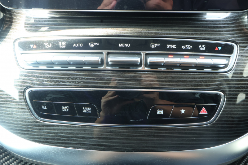 メルセデスベンツ Vクラス V220d ﾏﾙｺﾎﾟｰﾛﾎﾗｲｿﾞﾝ 　ﾚｰﾀﾞｰｾｰﾌﾃｨPKG 1ｵｰﾅｰ ﾎﾟｯﾌﾟｱｯﾌﾟﾙｰﾌ 最大5名就寝可能 回転式ｼｰﾄ 黒革 ｼｰﾄﾋｰﾀｰ ﾍﾞﾝﾁﾚｰﾀｰ MBUX 純正10.25ｲﾝﾁﾅﾋﾞ地ﾃﾞｼﾞ 360°ｶﾒﾗ 電動ﾃﾞｭｱﾙｽﾗｲﾄﾞﾄﾞｱ 電動Rｹﾞｰﾄ LEDﾍｯﾄﾞﾗｲﾄ 純正18ｲﾝﾁAW　新車保証