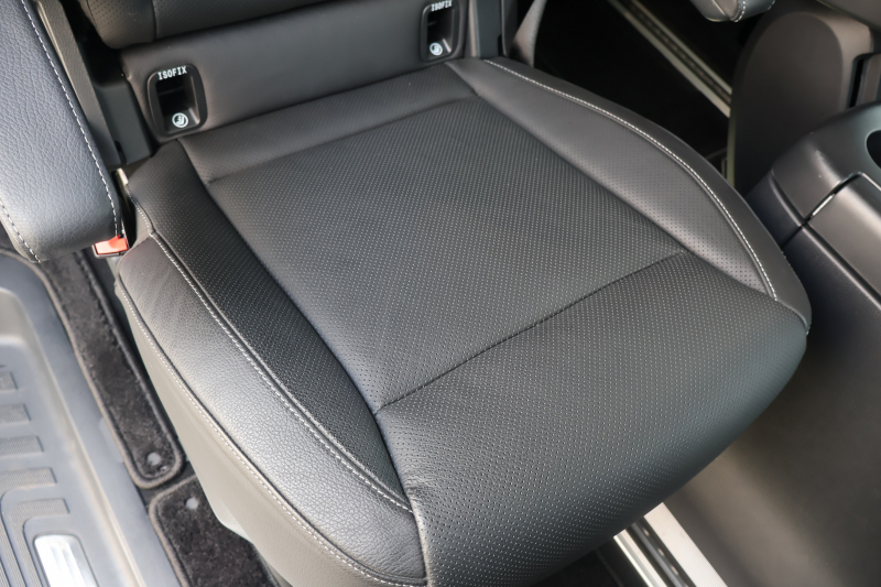 メルセデスベンツ Vクラス V220d ﾏﾙｺﾎﾟｰﾛﾎﾗｲｿﾞﾝ 　ﾚｰﾀﾞｰｾｰﾌﾃｨPKG 1ｵｰﾅｰ ﾎﾟｯﾌﾟｱｯﾌﾟﾙｰﾌ 最大5名就寝可能 回転式ｼｰﾄ 黒革 ｼｰﾄﾋｰﾀｰ ﾍﾞﾝﾁﾚｰﾀｰ MBUX 純正10.25ｲﾝﾁﾅﾋﾞ地ﾃﾞｼﾞ 360°ｶﾒﾗ 電動ﾃﾞｭｱﾙｽﾗｲﾄﾞﾄﾞｱ 電動Rｹﾞｰﾄ LEDﾍｯﾄﾞﾗｲﾄ 純正18ｲﾝﾁAW　新車保証