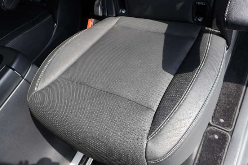 メルセデスベンツ Vクラス V220d ﾏﾙｺﾎﾟｰﾛﾎﾗｲｿﾞﾝ 　ﾚｰﾀﾞｰｾｰﾌﾃｨPKG 1ｵｰﾅｰ ﾎﾟｯﾌﾟｱｯﾌﾟﾙｰﾌ 最大5名就寝可能 回転式ｼｰﾄ 黒革 ｼｰﾄﾋｰﾀｰ ﾍﾞﾝﾁﾚｰﾀｰ MBUX 純正10.25ｲﾝﾁﾅﾋﾞ地ﾃﾞｼﾞ 360°ｶﾒﾗ 電動ﾃﾞｭｱﾙｽﾗｲﾄﾞﾄﾞｱ 電動Rｹﾞｰﾄ LEDﾍｯﾄﾞﾗｲﾄ 純正18ｲﾝﾁAW　新車保証