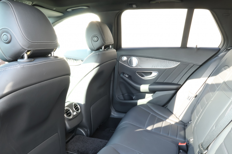 AMG Cクラス C43 4MATIC ｽﾃｰｼｮﾝﾜｺﾞﾝ 　後期型 AMGｽﾀｲﾘﾝｸﾞPKG ﾚｰﾀﾞｰｾｰﾌﾃｨPKG ｴｱﾊﾞﾗﾝｽPKG ﾊﾟﾉﾗﾏSR 黒革 ｼｰﾄﾋｰﾀ 純正10.25ｲﾝﾁﾅﾋﾞ地ﾃﾞｼﾞ ｺｯｸﾋﾟｯﾄDisp AppleCarPlay Burmesterｻﾗｳﾝﾄﾞ Bﾓﾆﾀｰ 電動Rｹﾞｰﾄ ﾌｯﾄﾄﾗﾝｸOP AMG19ｲﾝﾁAW　2年保証