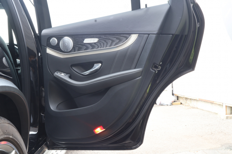 AMG GLC GLC63S 4MATIC+　ﾚｻﾞｰｴｸｽｸﾙｰｼﾌﾞPKG ｴｱﾊﾞﾗﾝｽPKG ﾚｰﾀﾞｰｾｰﾌﾃｨPKG 1ｵｰﾅｰ ﾊﾟﾉﾗﾐｯｸSR 黒ﾅｯﾊﾟ革ｼｰﾄ ｼｰﾄﾋｰﾀｰ ｷｰﾚｽGO 純正ﾅﾋﾞ地ﾃﾞｼﾞ 360度ｶﾒﾗｼｽﾃﾑ PTS Burmester HUD 電動Rｹﾞｰﾄ LEDﾍｯﾄﾞﾗｲﾄ AMG21ｲﾝﾁAW　2年保証