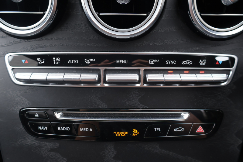 AMG GLC GLC63S 4MATIC+　ﾚｻﾞｰｴｸｽｸﾙｰｼﾌﾞPKG ｴｱﾊﾞﾗﾝｽPKG ﾚｰﾀﾞｰｾｰﾌﾃｨPKG 1ｵｰﾅｰ ﾊﾟﾉﾗﾐｯｸSR 黒ﾅｯﾊﾟ革ｼｰﾄ ｼｰﾄﾋｰﾀｰ ｷｰﾚｽGO 純正ﾅﾋﾞ地ﾃﾞｼﾞ 360度ｶﾒﾗｼｽﾃﾑ PTS Burmester HUD 電動Rｹﾞｰﾄ LEDﾍｯﾄﾞﾗｲﾄ AMG21ｲﾝﾁAW　2年保証