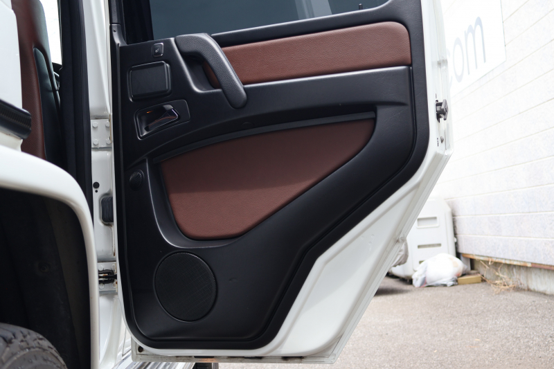 メルセデスベンツ Gクラス G350d　後期型 ﾗｸﾞｼﾞｭｱﾘｰPKG ｴｸｽﾃﾘｱｽﾃﾝﾚｽPKG ｸﾛｰﾑPKG ﾃﾞｨｽﾄﾛﾆｯｸ&BSM 7AT SR 茶革ｼｰﾄ ﾒﾓﾘｰ付Pｼｰﾄ 全席ﾋｰﾀｰ 純正8ｲﾝﾁﾜｲﾄﾞﾅﾋﾞ地ﾃﾞｼﾞ Bｶﾒﾗ harman/kardon LOGIC7ｻﾗｳﾝﾄﾞ appleCarplay AndroidAuto PTS ｷｾﾉﾝ 純正18ｲﾝﾁAW　2年保証