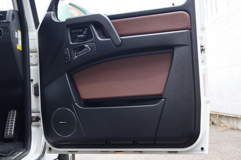 メルセデスベンツ Gクラス G350d　後期型 ﾗｸﾞｼﾞｭｱﾘｰPKG ｴｸｽﾃﾘｱｽﾃﾝﾚｽPKG ｸﾛｰﾑPKG ﾃﾞｨｽﾄﾛﾆｯｸ&BSM 7AT SR 茶革ｼｰﾄ ﾒﾓﾘｰ付Pｼｰﾄ 全席ﾋｰﾀｰ 純正8ｲﾝﾁﾜｲﾄﾞﾅﾋﾞ地ﾃﾞｼﾞ Bｶﾒﾗ harman/kardon LOGIC7ｻﾗｳﾝﾄﾞ appleCarplay AndroidAuto PTS ｷｾﾉﾝ 純正18ｲﾝﾁAW　2年保証