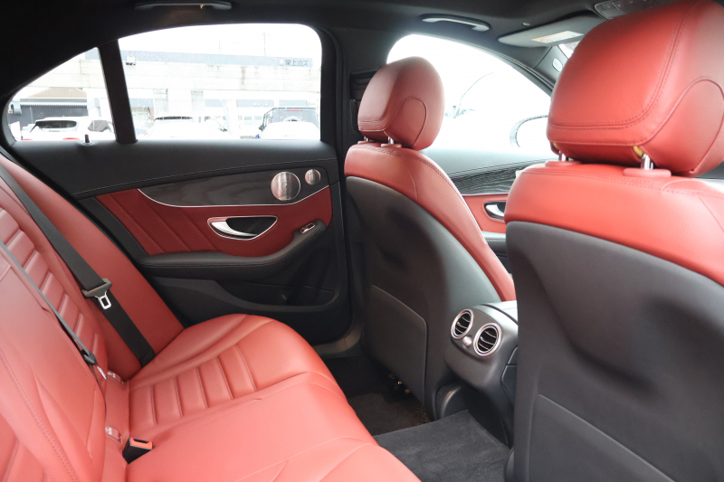 AMG Cクラス C43 4MATIC 　後期型 AMGｽﾀｲﾘﾝｸﾞPKG ﾚｰﾀﾞｰｾｰﾌﾃｨPKG ｴｱﾊﾞﾗﾝｽPKG ﾊﾟﾉﾗﾏSR ｸﾗﾝﾍﾞﾘｰ赤革 ｼｰﾄﾋｰﾀ 純正10.25ｲﾝﾁﾅﾋﾞ地ﾃﾞｼﾞ ｺｯｸﾋﾟｯﾄDisp AppleCarPlay Burmesterｻﾗｳﾝﾄﾞ Bﾓﾆﾀｰ 電動Rｹﾞｰﾄ ﾌｯﾄﾄﾗﾝｸOP 18ｲﾝﾁAW　2年保証