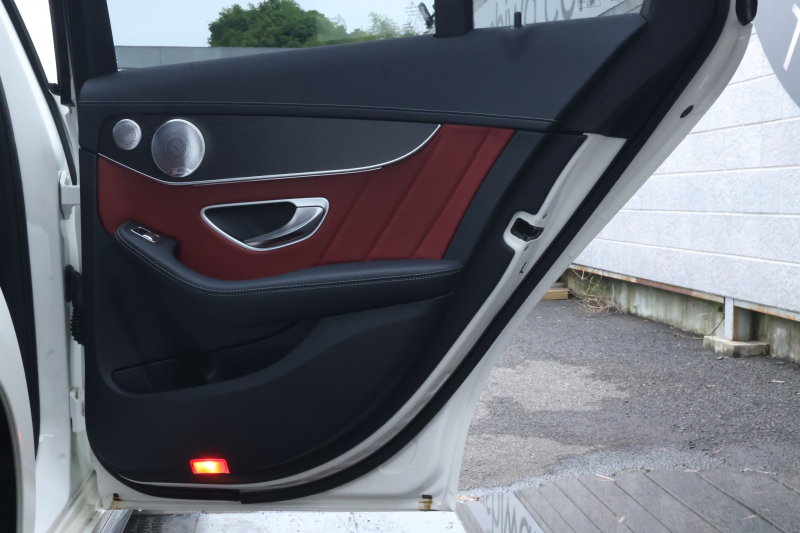 AMG Cクラス C43 4MATIC 　後期型 AMGｽﾀｲﾘﾝｸﾞPKG ﾚｰﾀﾞｰｾｰﾌﾃｨPKG ｴｱﾊﾞﾗﾝｽPKG ﾊﾟﾉﾗﾏSR ｸﾗﾝﾍﾞﾘｰ赤革 ｼｰﾄﾋｰﾀ 純正10.25ｲﾝﾁﾅﾋﾞ地ﾃﾞｼﾞ ｺｯｸﾋﾟｯﾄDisp AppleCarPlay Burmesterｻﾗｳﾝﾄﾞ Bﾓﾆﾀｰ 電動Rｹﾞｰﾄ ﾌｯﾄﾄﾗﾝｸOP 18ｲﾝﾁAW　2年保証