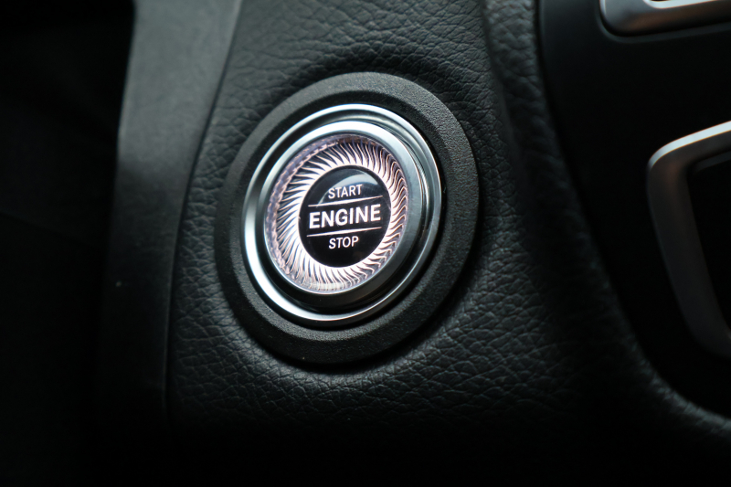 AMG Cクラス C43 4MATIC 　後期型 AMGｽﾀｲﾘﾝｸﾞPKG ﾚｰﾀﾞｰｾｰﾌﾃｨPKG ｴｱﾊﾞﾗﾝｽPKG ﾊﾟﾉﾗﾏSR ｸﾗﾝﾍﾞﾘｰ赤革 ｼｰﾄﾋｰﾀ 純正10.25ｲﾝﾁﾅﾋﾞ地ﾃﾞｼﾞ ｺｯｸﾋﾟｯﾄDisp AppleCarPlay Burmesterｻﾗｳﾝﾄﾞ Bﾓﾆﾀｰ 電動Rｹﾞｰﾄ ﾌｯﾄﾄﾗﾝｸOP 18ｲﾝﾁAW　2年保証