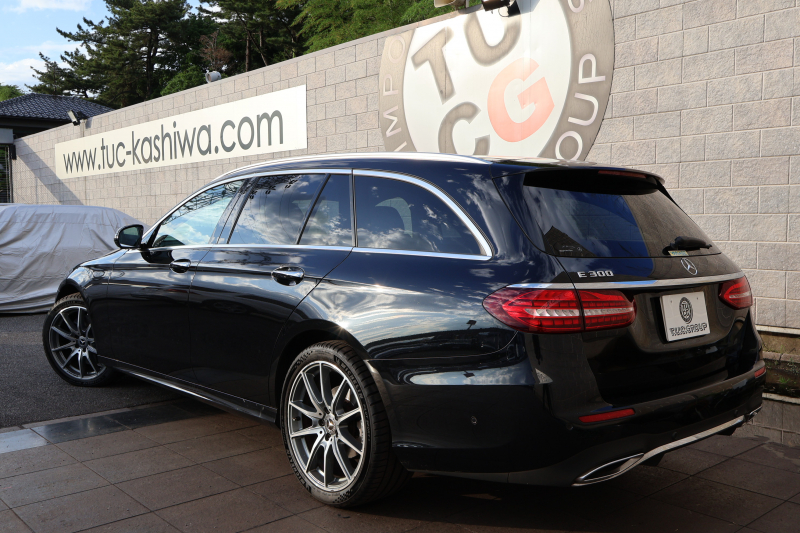 メルセデスベンツ Eクラス E300 ｽﾃｰｼｮﾝﾜｺﾞﾝ ｽﾎﾟｰﾂ　後期型 ｴｸｽｸﾙｰｼﾌﾞPKG ｴｱﾊﾞﾗﾝｽPKG ﾚｰﾀﾞｰｾｰﾌﾃｨPKG ﾊﾟﾉﾗﾏSR 黒ﾅｯﾊﾟ革 ｼｰﾄﾋｰﾀ MBUX 純正ﾅﾋﾞ地ﾃﾞｼﾞ  AppleCarPlay 360°ｶﾒﾗ Burmester ﾜｲﾔﾚｽﾁｬｰｼﾞﾝｸﾞ HUD PTS ｴｱｻｽ AMG19ｲﾝﾁAW　2年保証