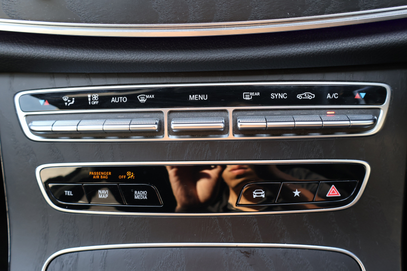 メルセデスベンツ Eクラス E300 ｽﾃｰｼｮﾝﾜｺﾞﾝ ｽﾎﾟｰﾂ　後期型 ｴｸｽｸﾙｰｼﾌﾞPKG ｴｱﾊﾞﾗﾝｽPKG ﾚｰﾀﾞｰｾｰﾌﾃｨPKG ﾊﾟﾉﾗﾏSR 黒ﾅｯﾊﾟ革 ｼｰﾄﾋｰﾀ MBUX 純正ﾅﾋﾞ地ﾃﾞｼﾞ  AppleCarPlay 360°ｶﾒﾗ Burmester ﾜｲﾔﾚｽﾁｬｰｼﾞﾝｸﾞ HUD PTS ｴｱｻｽ AMG19ｲﾝﾁAW　2年保証