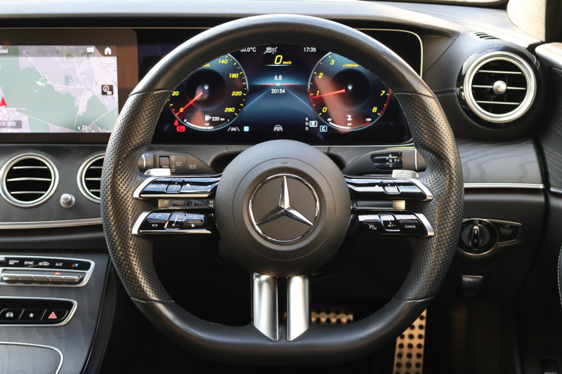 メルセデスベンツ Eクラス E300 ｽﾃｰｼｮﾝﾜｺﾞﾝ ｽﾎﾟｰﾂ　後期型 ｴｸｽｸﾙｰｼﾌﾞPKG ｴｱﾊﾞﾗﾝｽPKG ﾚｰﾀﾞｰｾｰﾌﾃｨPKG ﾊﾟﾉﾗﾏSR 黒ﾅｯﾊﾟ革 ｼｰﾄﾋｰﾀ MBUX 純正ﾅﾋﾞ地ﾃﾞｼﾞ  AppleCarPlay 360°ｶﾒﾗ Burmester ﾜｲﾔﾚｽﾁｬｰｼﾞﾝｸﾞ HUD PTS ｴｱｻｽ AMG19ｲﾝﾁAW　2年保証