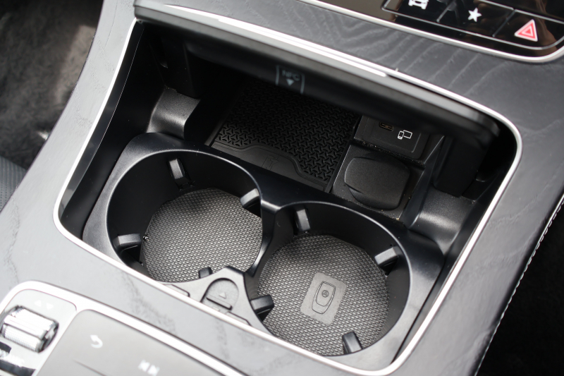 メルセデスベンツ Eクラス E220d 4MATIC ｵｰﾙﾃﾚｲﾝ　後期型 ｴｸｽｸﾙｰｼﾌﾞPKG ｴﾅｼﾞｬｲｼﾞﾝｸﾞPKG ﾚｰﾀﾞｰｾｰﾌﾃｨPKG ﾊﾟﾉﾗﾏSR 黒ﾅｯﾊﾟ革 ｼｰﾄﾋｰﾀ ﾍﾞﾝﾁﾚｰﾀ 360°ｶﾒﾗ MBUX ARﾅﾋﾞｹﾞｰｼｮﾝ Burmester ﾜｲﾔﾚｽﾁｬｰｼﾞﾝｸﾞ HUD ｴｱｻｽ 純正19ｲﾝﾁAW　2年保証