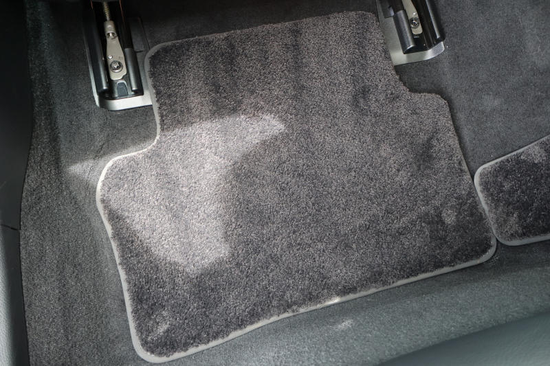 メルセデスベンツ Eクラス E220d 4MATIC ｵｰﾙﾃﾚｲﾝ　後期型 ｴｸｽｸﾙｰｼﾌﾞPKG ｴﾅｼﾞｬｲｼﾞﾝｸﾞPKG ﾚｰﾀﾞｰｾｰﾌﾃｨPKG ﾊﾟﾉﾗﾏSR 黒ﾅｯﾊﾟ革 ｼｰﾄﾋｰﾀ ﾍﾞﾝﾁﾚｰﾀ 360°ｶﾒﾗ MBUX ARﾅﾋﾞｹﾞｰｼｮﾝ Burmester ﾜｲﾔﾚｽﾁｬｰｼﾞﾝｸﾞ HUD ｴｱｻｽ 純正19ｲﾝﾁAW　2年保証