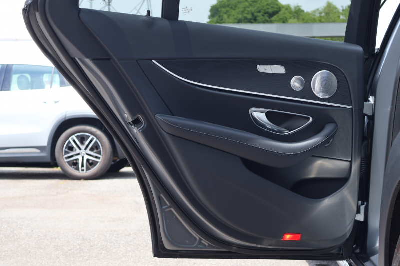 メルセデスベンツ Eクラス E220d 4MATIC ｵｰﾙﾃﾚｲﾝ　後期型 ｴｸｽｸﾙｰｼﾌﾞPKG ｴﾅｼﾞｬｲｼﾞﾝｸﾞPKG ﾚｰﾀﾞｰｾｰﾌﾃｨPKG ﾊﾟﾉﾗﾏSR 黒ﾅｯﾊﾟ革 ｼｰﾄﾋｰﾀ ﾍﾞﾝﾁﾚｰﾀ 360°ｶﾒﾗ MBUX ARﾅﾋﾞｹﾞｰｼｮﾝ Burmester ﾜｲﾔﾚｽﾁｬｰｼﾞﾝｸﾞ HUD ｴｱｻｽ 純正19ｲﾝﾁAW　2年保証