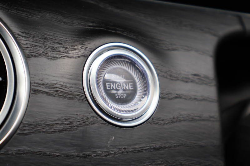 メルセデスベンツ Eクラス E220d 4MATIC ｵｰﾙﾃﾚｲﾝ　後期型 ｴｸｽｸﾙｰｼﾌﾞPKG ｴﾅｼﾞｬｲｼﾞﾝｸﾞPKG ﾚｰﾀﾞｰｾｰﾌﾃｨPKG ﾊﾟﾉﾗﾏSR 黒ﾅｯﾊﾟ革 ｼｰﾄﾋｰﾀ ﾍﾞﾝﾁﾚｰﾀ 360°ｶﾒﾗ MBUX ARﾅﾋﾞｹﾞｰｼｮﾝ Burmester ﾜｲﾔﾚｽﾁｬｰｼﾞﾝｸﾞ HUD ｴｱｻｽ 純正19ｲﾝﾁAW　2年保証