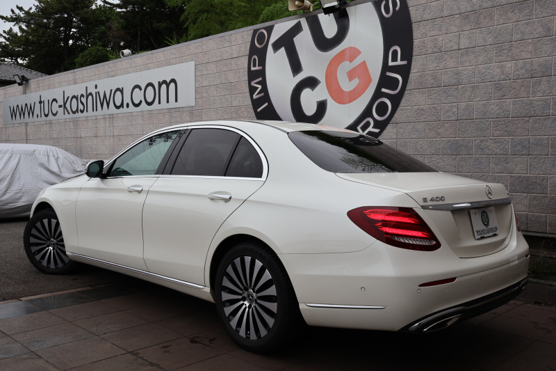 メルセデスベンツ Eクラス E400 4MATIC ｴｸｽｸﾙｰｼﾌﾞ　ﾚｰﾀﾞｰｾｰﾌﾃｨPKG 黒ﾅｯﾊﾟ革 全席ｼｰﾄﾋｰﾀｰ 純正ﾅﾋﾞ地ﾃﾞｼﾞ 360°ｶﾒﾗ Applecarplay Android Auto 電動Rｹﾞｰﾄ ﾌｯﾄﾄﾗﾝｸOP HUD ﾏﾙﾁﾋﾞｰﾑLED PTS ｴｱｻｽ 純正18AW　2年保証