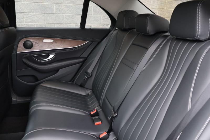 メルセデスベンツ Eクラス E400 4MATIC ｴｸｽｸﾙｰｼﾌﾞ　ﾚｰﾀﾞｰｾｰﾌﾃｨPKG 黒ﾅｯﾊﾟ革 全席ｼｰﾄﾋｰﾀｰ 純正ﾅﾋﾞ地ﾃﾞｼﾞ 360°ｶﾒﾗ Applecarplay Android Auto 電動Rｹﾞｰﾄ ﾌｯﾄﾄﾗﾝｸOP HUD ﾏﾙﾁﾋﾞｰﾑLED PTS ｴｱｻｽ 純正18AW　2年保証