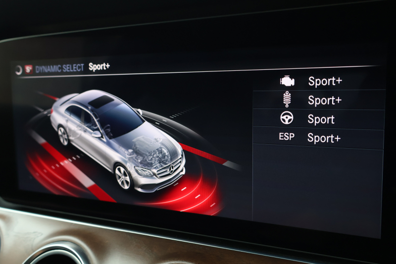 メルセデスベンツ Eクラス E400 4MATIC ｴｸｽｸﾙｰｼﾌﾞ　ﾚｰﾀﾞｰｾｰﾌﾃｨPKG 黒ﾅｯﾊﾟ革 全席ｼｰﾄﾋｰﾀｰ 純正ﾅﾋﾞ地ﾃﾞｼﾞ 360°ｶﾒﾗ Applecarplay Android Auto 電動Rｹﾞｰﾄ ﾌｯﾄﾄﾗﾝｸOP HUD ﾏﾙﾁﾋﾞｰﾑLED PTS ｴｱｻｽ 純正18AW　2年保証