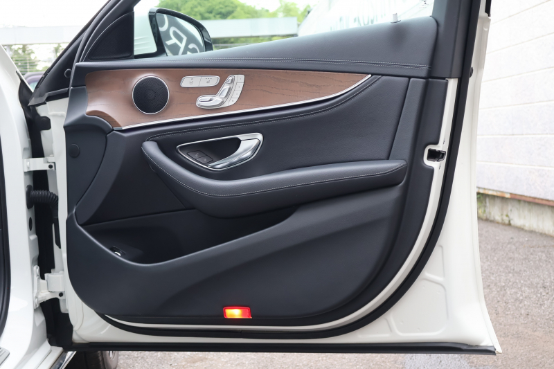 メルセデスベンツ Eクラス E400 4MATIC ｴｸｽｸﾙｰｼﾌﾞ　ﾚｰﾀﾞｰｾｰﾌﾃｨPKG 黒ﾅｯﾊﾟ革 全席ｼｰﾄﾋｰﾀｰ 純正ﾅﾋﾞ地ﾃﾞｼﾞ 360°ｶﾒﾗ Applecarplay Android Auto 電動Rｹﾞｰﾄ ﾌｯﾄﾄﾗﾝｸOP HUD ﾏﾙﾁﾋﾞｰﾑLED PTS ｴｱｻｽ 純正18AW　2年保証