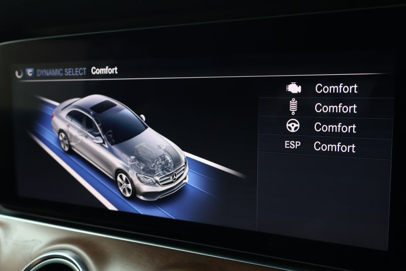 メルセデスベンツ Eクラス E400 4MATIC ｴｸｽｸﾙｰｼﾌﾞ　ﾚｰﾀﾞｰｾｰﾌﾃｨPKG 黒ﾅｯﾊﾟ革 全席ｼｰﾄﾋｰﾀｰ 純正ﾅﾋﾞ地ﾃﾞｼﾞ 360°ｶﾒﾗ Applecarplay Android Auto 電動Rｹﾞｰﾄ ﾌｯﾄﾄﾗﾝｸOP HUD ﾏﾙﾁﾋﾞｰﾑLED PTS ｴｱｻｽ 純正18AW　2年保証