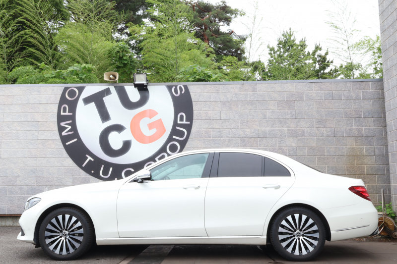 メルセデスベンツ Eクラス E400 4MATIC ｴｸｽｸﾙｰｼﾌﾞ　ﾚｰﾀﾞｰｾｰﾌﾃｨPKG 黒ﾅｯﾊﾟ革 全席ｼｰﾄﾋｰﾀｰ 純正ﾅﾋﾞ地ﾃﾞｼﾞ 360°ｶﾒﾗ Applecarplay Android Auto 電動Rｹﾞｰﾄ ﾌｯﾄﾄﾗﾝｸOP HUD ﾏﾙﾁﾋﾞｰﾑLED PTS ｴｱｻｽ 純正18AW　2年保証