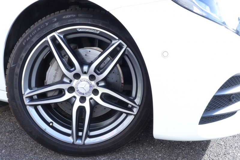 メルセデスベンツ Eクラス E200 AVG ｽﾎﾟｰﾂ　ﾚｻﾞｰｴｸｽｸﾙｰｼﾌﾞPKG ﾚｰﾀﾞｰｾｰﾌﾃｨPKG ｴｱﾊﾞﾗﾝｽPKG ﾊﾟﾉﾗﾏSR 黒ﾅｯﾊﾟ革 ｼｰﾄﾋｰﾀｰ 純正ﾅﾋﾞ地ﾃﾞｼﾞ 360°ｶﾒﾗ Burmesterｻﾗｳﾝﾄﾞ Applecarplay Android Auto 電動Rｹﾞｰﾄ HUD PTS　2年保証